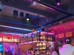 -喜鹊音乐酒馆(西街店)