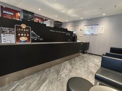 -瑞幸咖啡(小龙湾地铁站临街店)