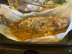 -川渝窈妹纸包鱼·齐齐哈尔烤肉