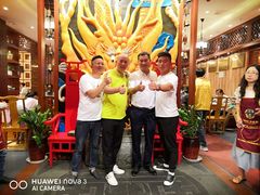 -巴国妹子毛肚火锅(蓝光悦城店)