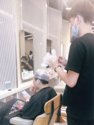 -PE SALON 