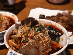 功夫双脆-炉小二铜锅牛蛙•川湘菜(三里屯店)