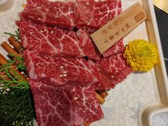 -山川小町·极番烧肉(新地假日广场店)