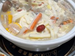 -三人行骨头王火锅(长寿店)