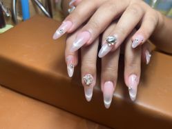 -自在·款式美甲美睫