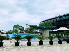 -上海滴水湖皇冠假日酒店