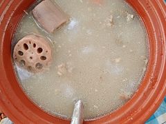 -老街烧烤大排档·地道湖北菜·龙虾馆(汉口火车站店)