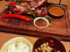 -纳鲁孜·新疆特色餐厅(上海悦荟广场店)