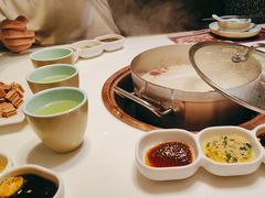 -洪氏嗨捞·猪肚鸡火锅(阳光天地店)