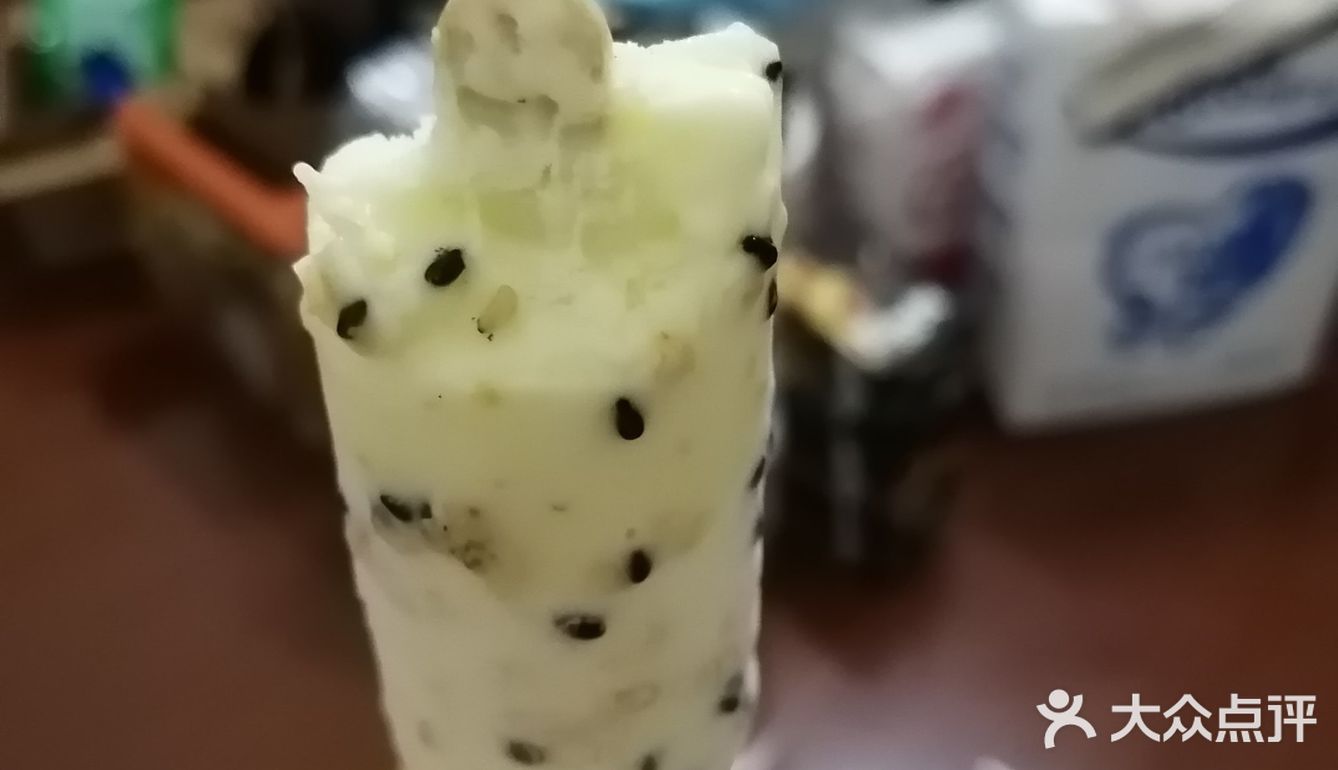 今天吃了一根嘿小白雪糕来谈谈感受