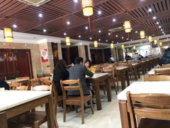 大堂-黄家泡馍馆·非遗老字号·清真(凤九海荣名城店)