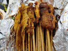 -何师烧烤Pro ·江湖川菜·小龙虾·精酿(太古里旗舰店)