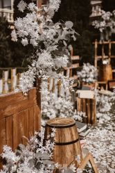 -花轿喜屋婚礼策划