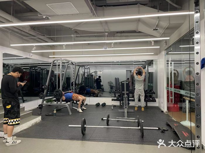 乐刻运动健身(崇文门新世界店)图片
