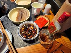 -两三事小郡肝串串香火锅(桂庙店)