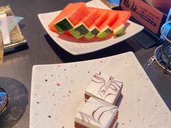 -铭牛烧肉·和牛海鲜自助(高新月牙湖店)