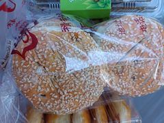 -新月蛋糕西点专卖店(大麦街店)