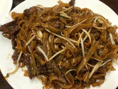 炒牛河-美食店(华贵路店)