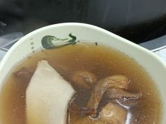 -牛知府云南菌汤鲜牛肉火锅(肖家湾店)