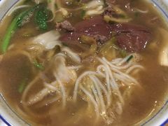 -邱芳粉店(迎宾大道旗舰店)