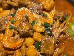 -徐记小怪兽肉蟹煲(中央大街店)