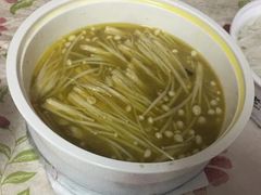 金针菇-老妈米线(港龙店)
