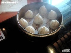 很赞的小笼-鸿瑞興面馆(梅岭店)