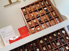 -LADY FAFA(巨鹿路陕西南路路口店)