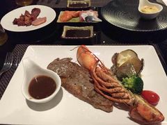 唐拉雅秀思创-唐拉雅秀酒店-西锦汇空中BBQ·思创餐厅