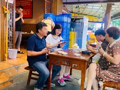 -谢老五跷脚牛肉·非遗传承店