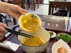 -百年老字号·观振兴蟹黄面·三虾面·苏式面(观前街富仁坊巷店)