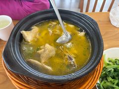 阳澄胡草鸡砂锅-品鲜村农家菜·阳澄湖大闸蟹(总店)