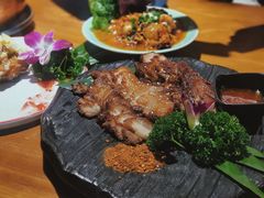 纳西烤山猪-觅山云南菜(泊富ICITY店)