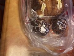-白玉兰食品甜凤店(合生汇店)