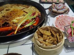-扎起市井老火锅(乐山总店)