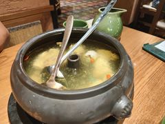 -云海肴·汽锅鸡·云南菜(天山百盛优客店)