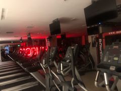 -诺伯曼·运动会馆(新梦店)