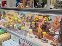 -泡泡玛特POPMART(黄岛新城吾悦店)