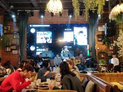 -胡桃里音乐餐厅(陶溪川店)(川湘赣菜·世界百大酒庄直供红酒·音乐表演)