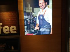 -瑞幸咖啡(北工大理科楼店)