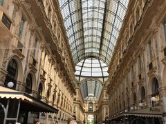 -文艺复兴百货(米兰大教堂广场店)