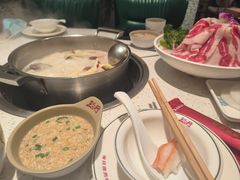 -三人行骨头王火锅(长寿店)
