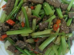 小炒黄牛肉-湘与香缘·湖南菜(王府井北京市百货大楼店)