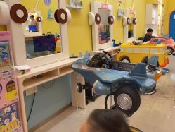 -爆米花儿童美发乐园