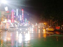 -六合夜市