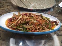 鱼香肉丝-老华洋饭庄(成林道店)