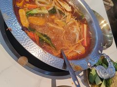 -鸡遇虾煲干锅火锅(小寨金莎店)