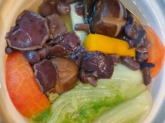 牛肉汤鲜菌浸高山菜-炳胜私厨(中达旗舰店)