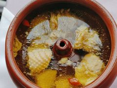 -彩云天云南餐厅