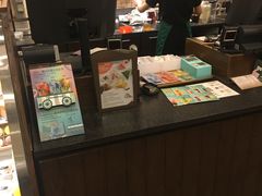 -星巴克(武汉欧利新天地店)